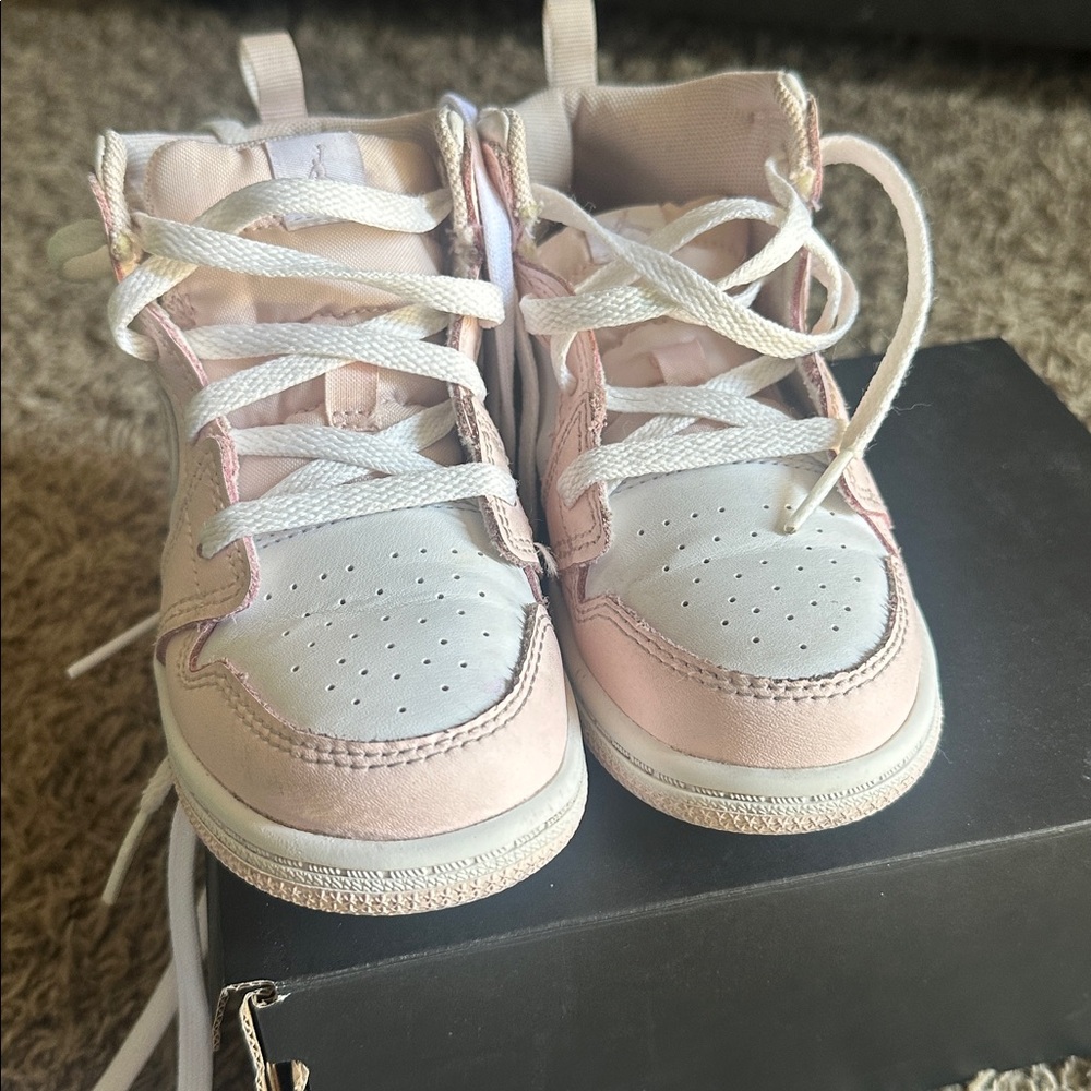 Nike Kids Sneakers - Pink and White